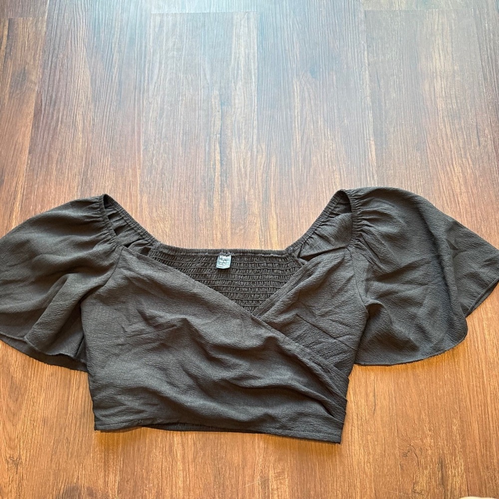 Dark Coquette Black Surplice Wrap Crop Top Ren Faire Flutter Sleeve Small